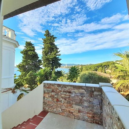 Villa-Chateau Les Terrasses - Tamaris, Plage Des Sablettes, Mer Au Bas De La Propriete 滨海拉塞讷 外观 照片