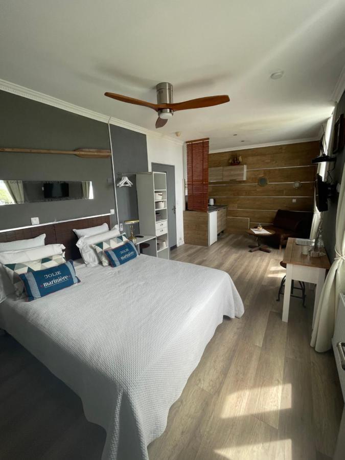 Villa-Chateau Les Terrasses - Tamaris, Plage Des Sablettes, Mer Au Bas De La Propriete 滨海拉塞讷 外观 照片
