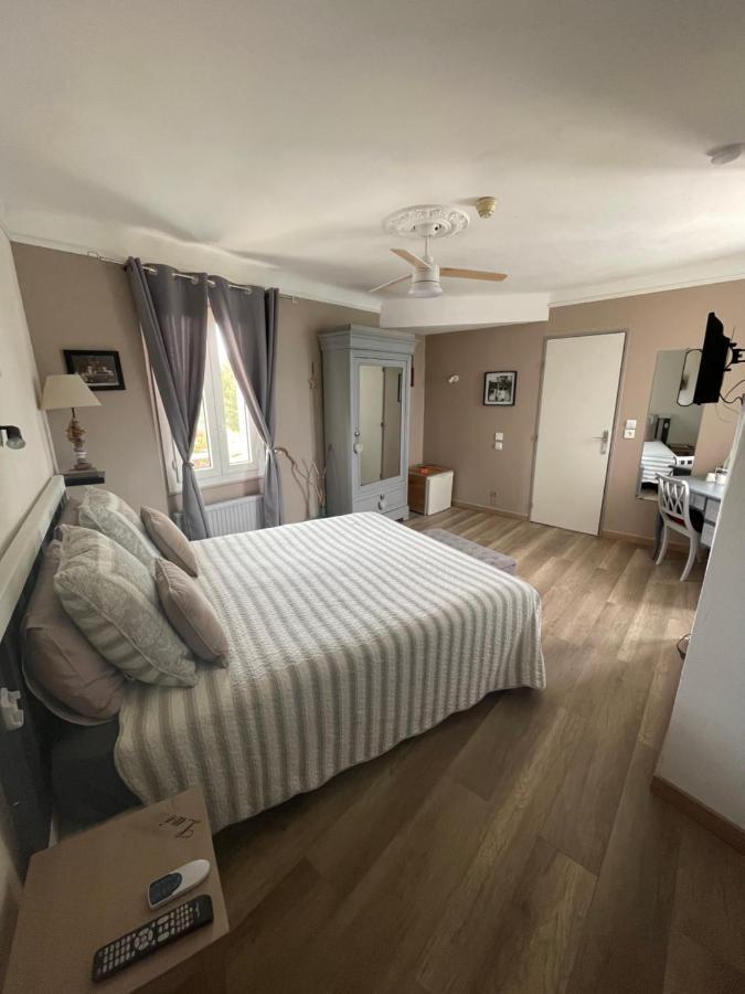 Villa-Chateau Les Terrasses - Tamaris, Plage Des Sablettes, Mer Au Bas De La Propriete 滨海拉塞讷 外观 照片