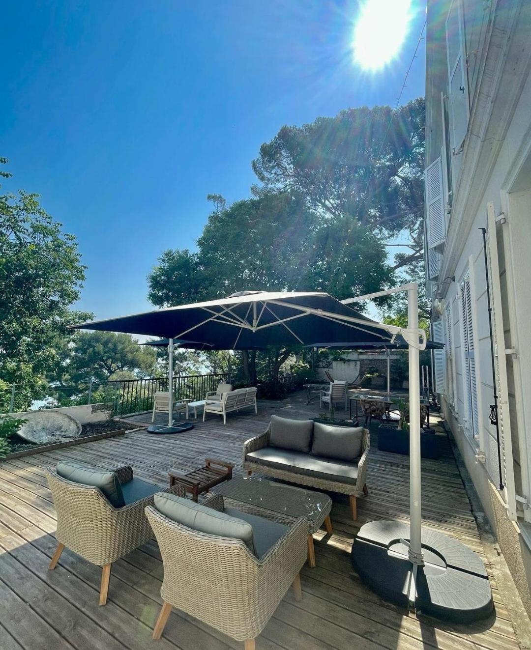 Villa-Chateau Les Terrasses - Tamaris, Plage Des Sablettes, Mer Au Bas De La Propriete 滨海拉塞讷 外观 照片