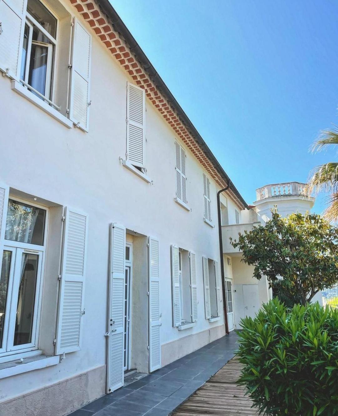Villa-Chateau Les Terrasses - Tamaris, Plage Des Sablettes, Mer Au Bas De La Propriete 滨海拉塞讷 外观 照片