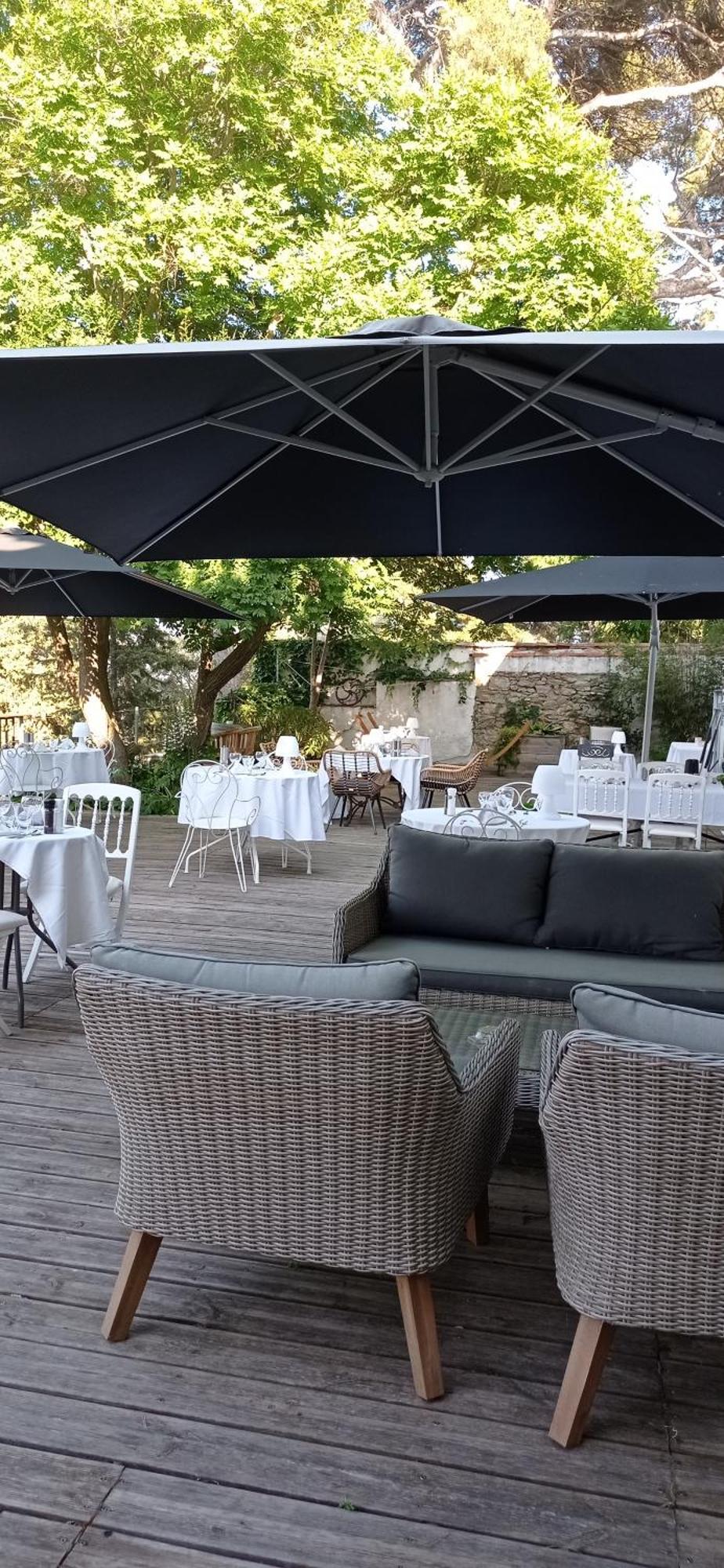 Villa-Chateau Les Terrasses - Tamaris, Plage Des Sablettes, Mer Au Bas De La Propriete 滨海拉塞讷 外观 照片